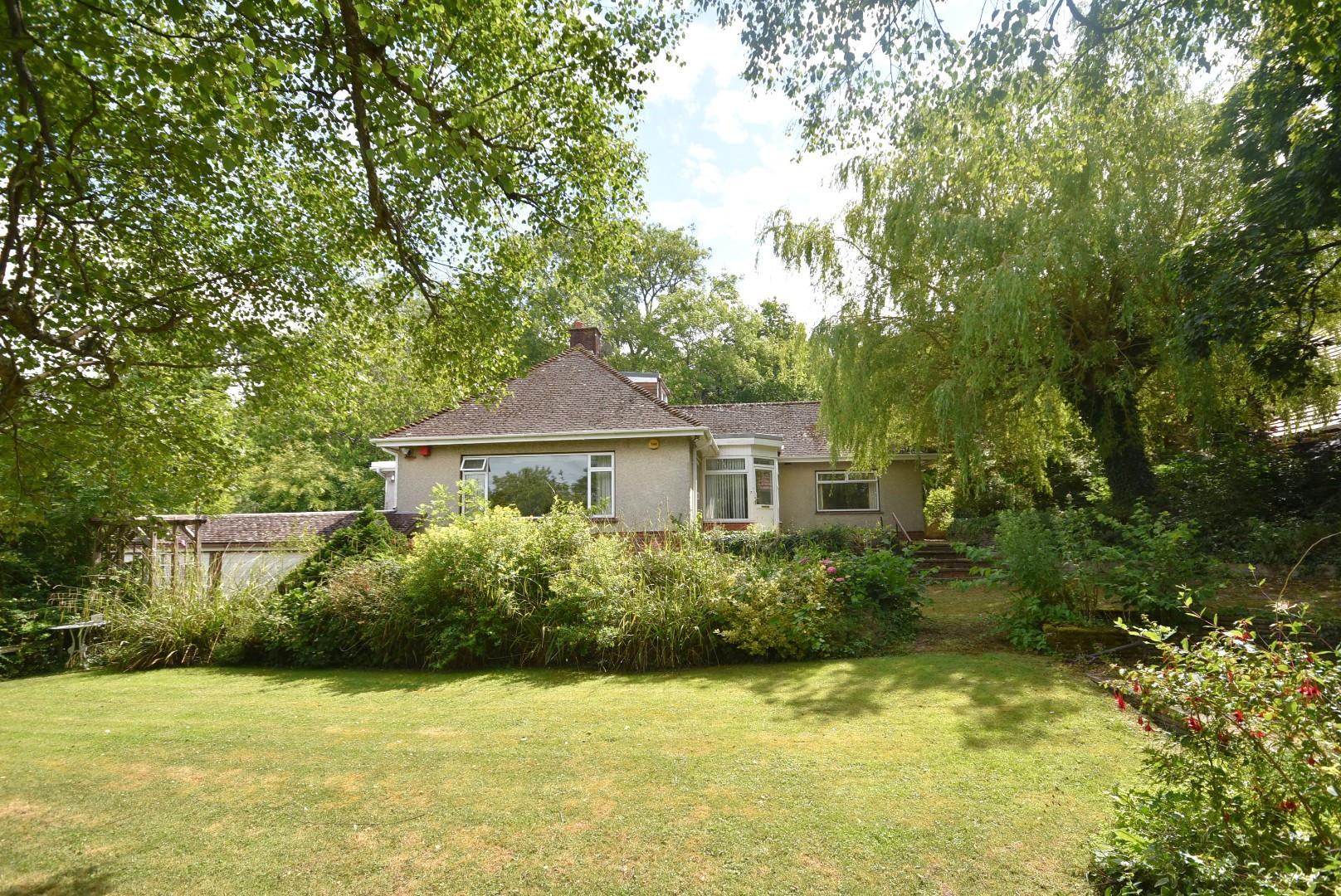 7 Longmeadow Drive, Dinas Powys, CF64 4TA